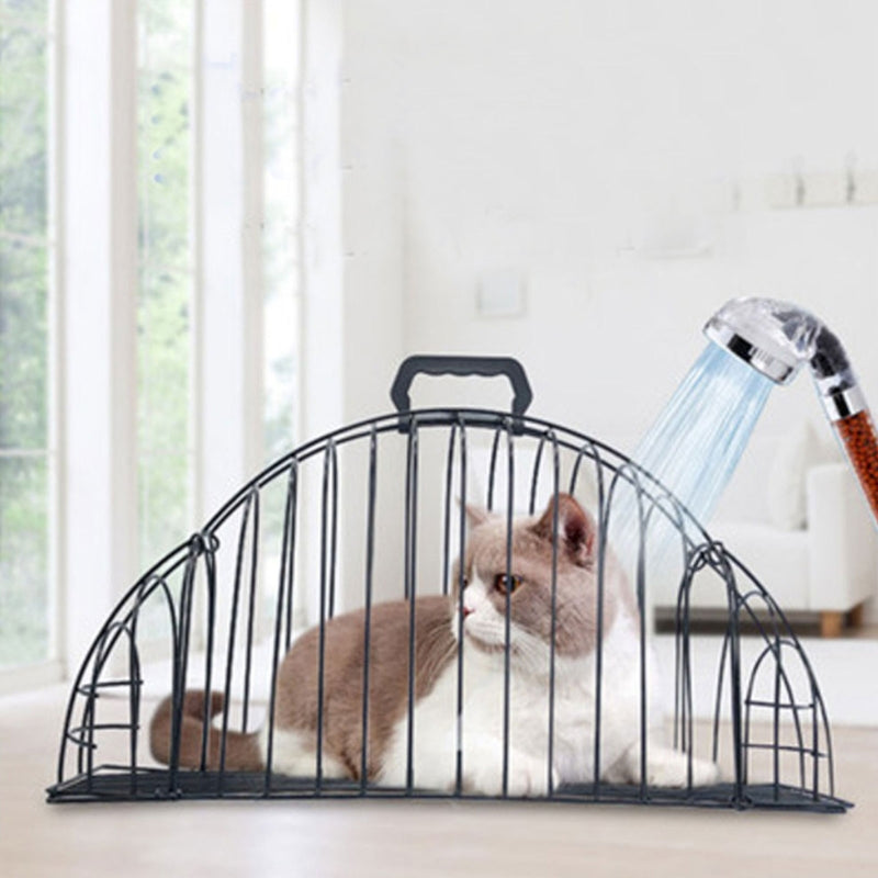 Cats Use A Bath And Transport Cage To Prevent Scratching Petzymart